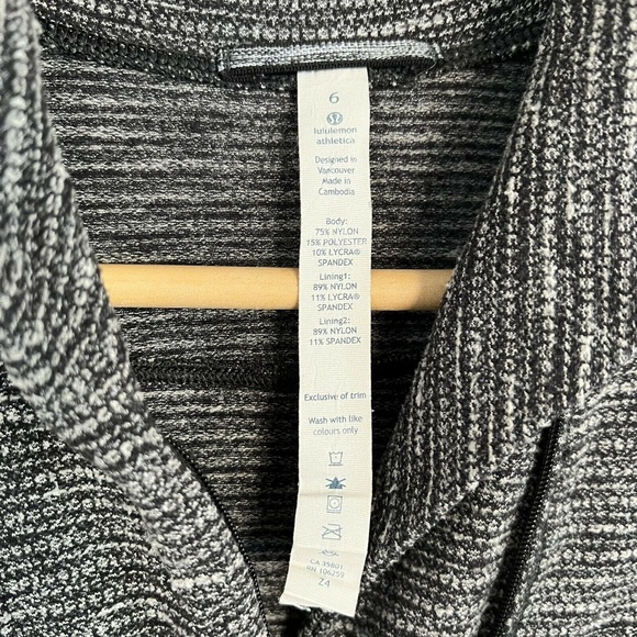 LULULEMON Think Fast Thumbhole Half Zip Pullover Long Sleeve in Coco Pique Black - Picture 8 of 13